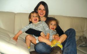 British-born Beth Schlesinger lost her battle for custody of her twin sons, Samuel and Benjamin.